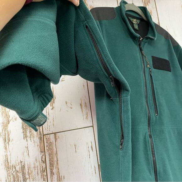 Orvis, Fleece Jacket, has Pit ventilation zippers. Size XL. Excellent condition! - Picture 4 of 8